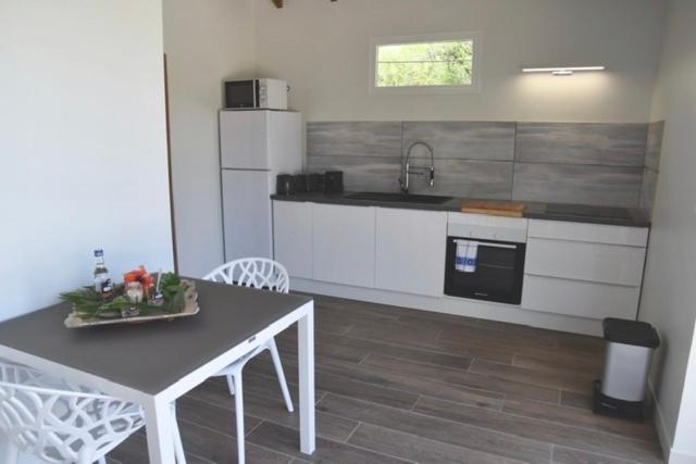 Soley Bungalows Nonis 2 Pers Adult Only Sainte-Anne  Eksteriør billede